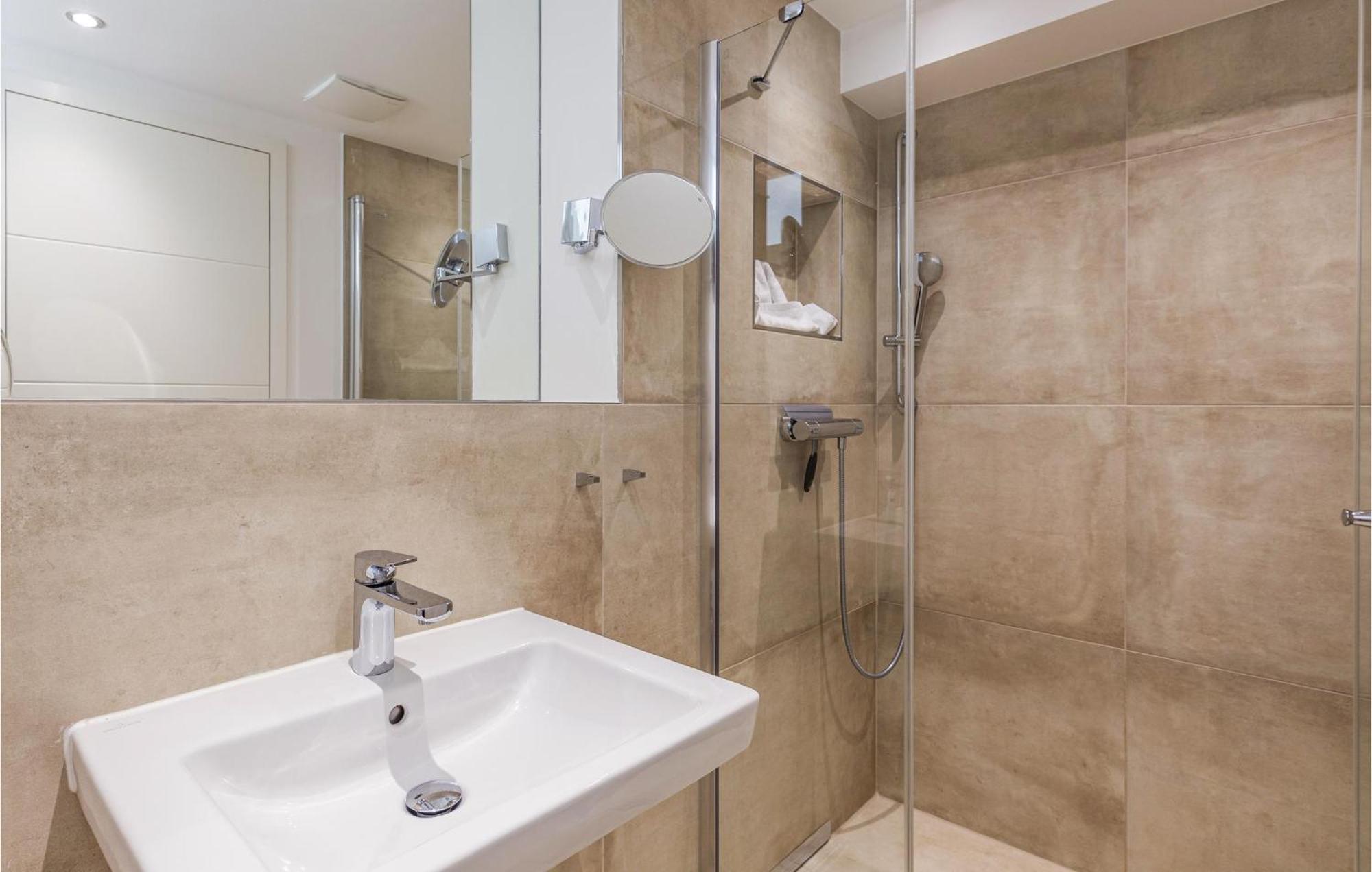 Diamond Apartment Binz Luaran gambar